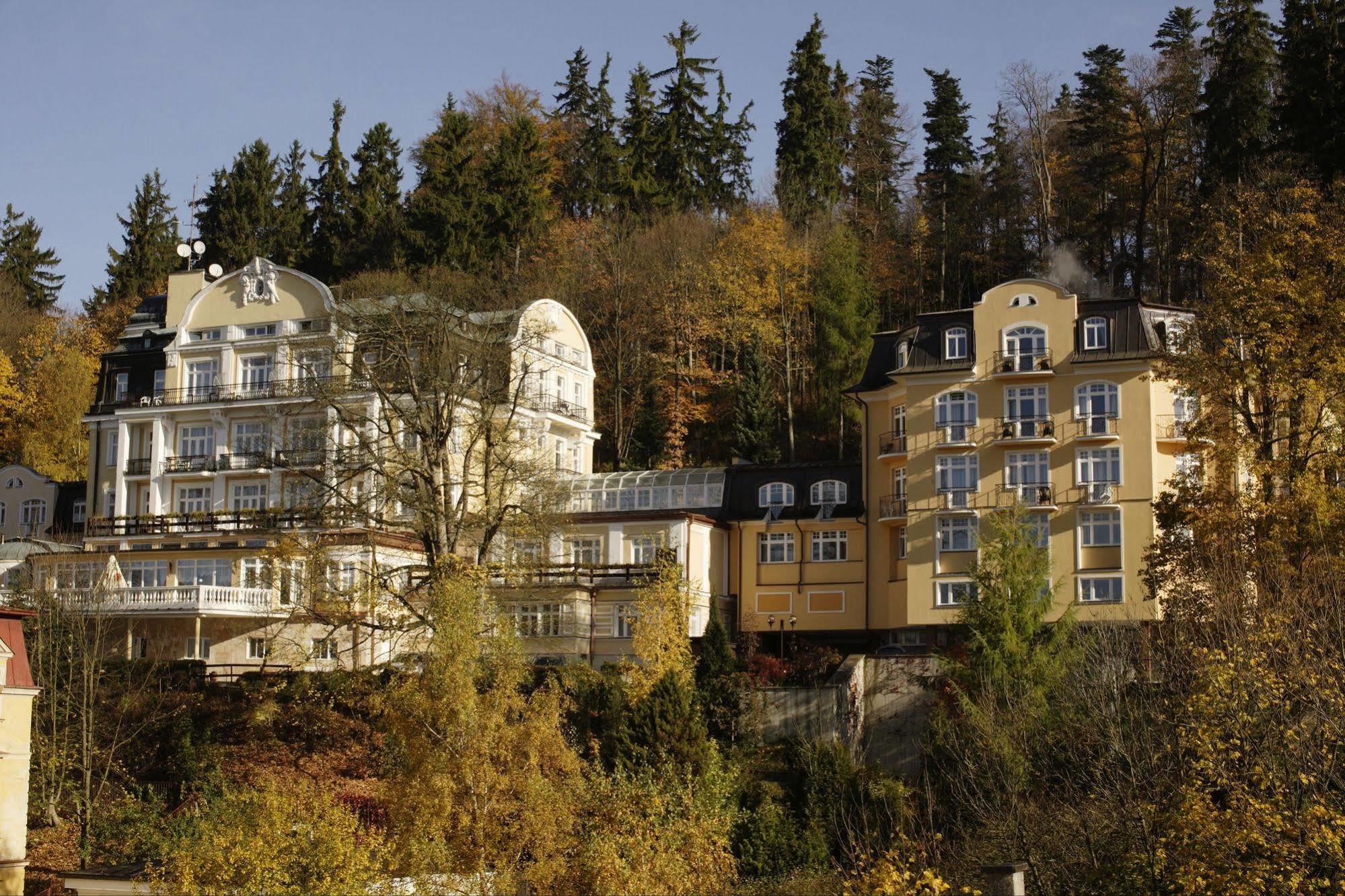Royal Hotel 4*