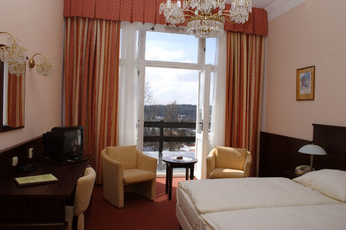 Royal 4*